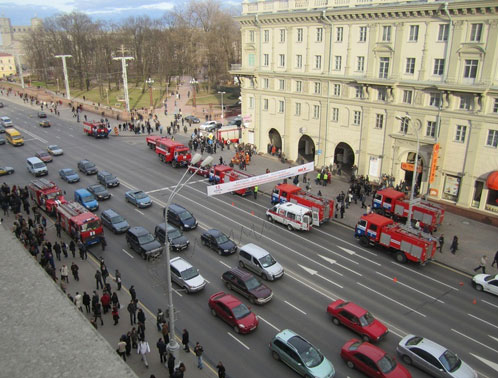 Взрыв на метро Октябрьская 